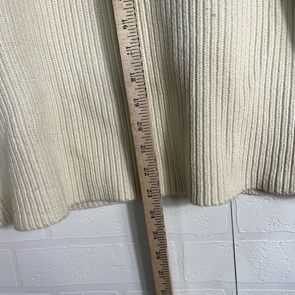 Lauren Ralph Lauren Knit Sweater Size small Ivory Ribbed - Picture 5 of 10